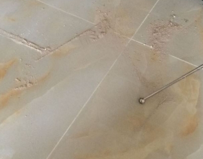西陵瓷砖空鼓维修公司分享粘合剂选择不当在瓷砖铺贴过程中可能导致以下问题